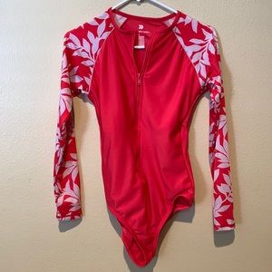 Women’s medium swimsuit